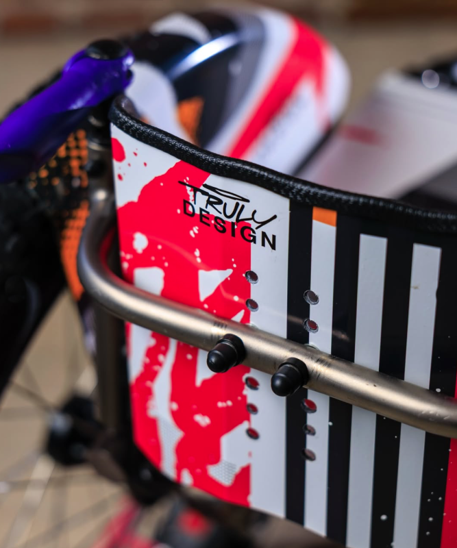truly-design02-2025.png