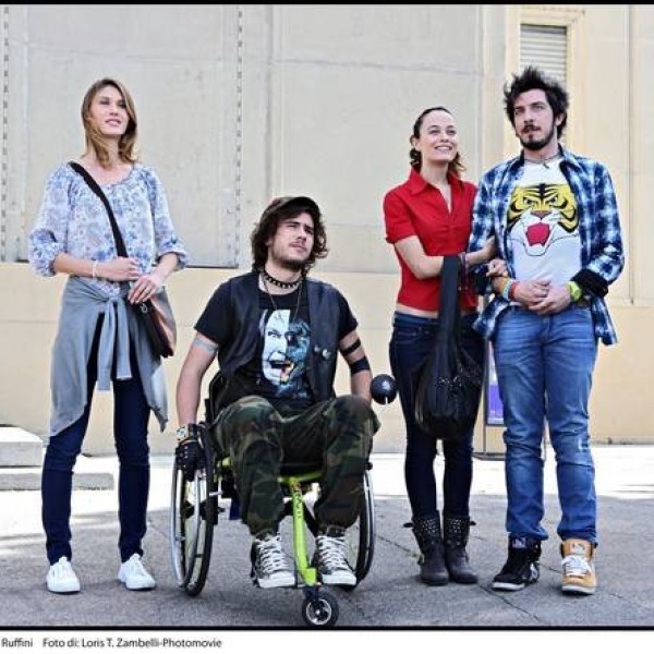 2013 B-Free protagonista nel film Fuga di Cervelli